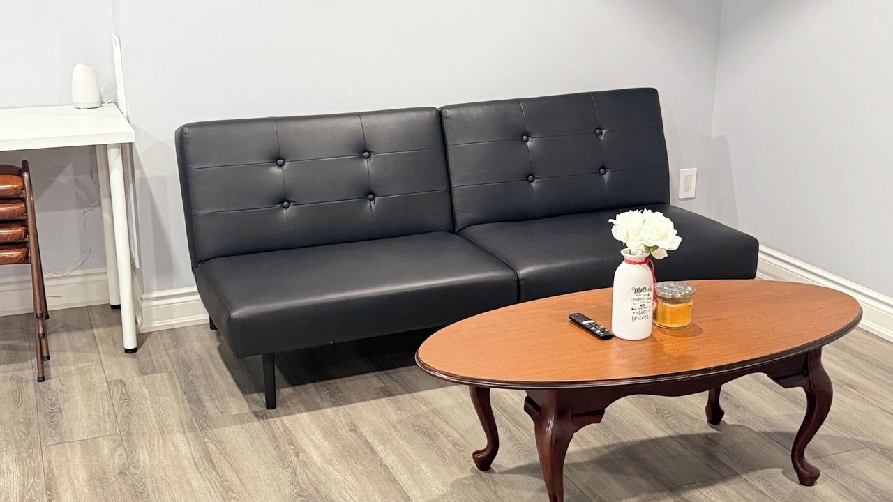 Photo of Livingroom in Ajax