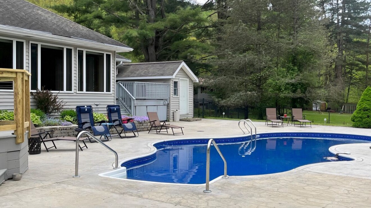 Photo of Outdoor in Hancock