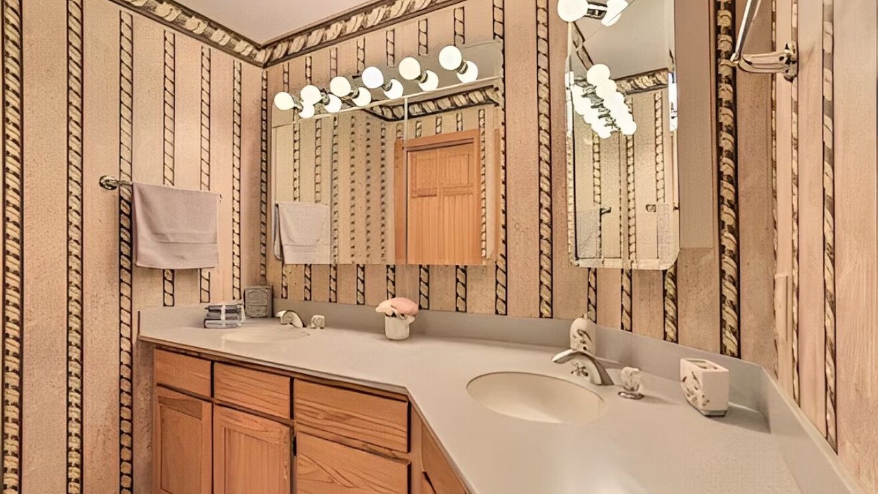 Photo of Bathroom in Hancock