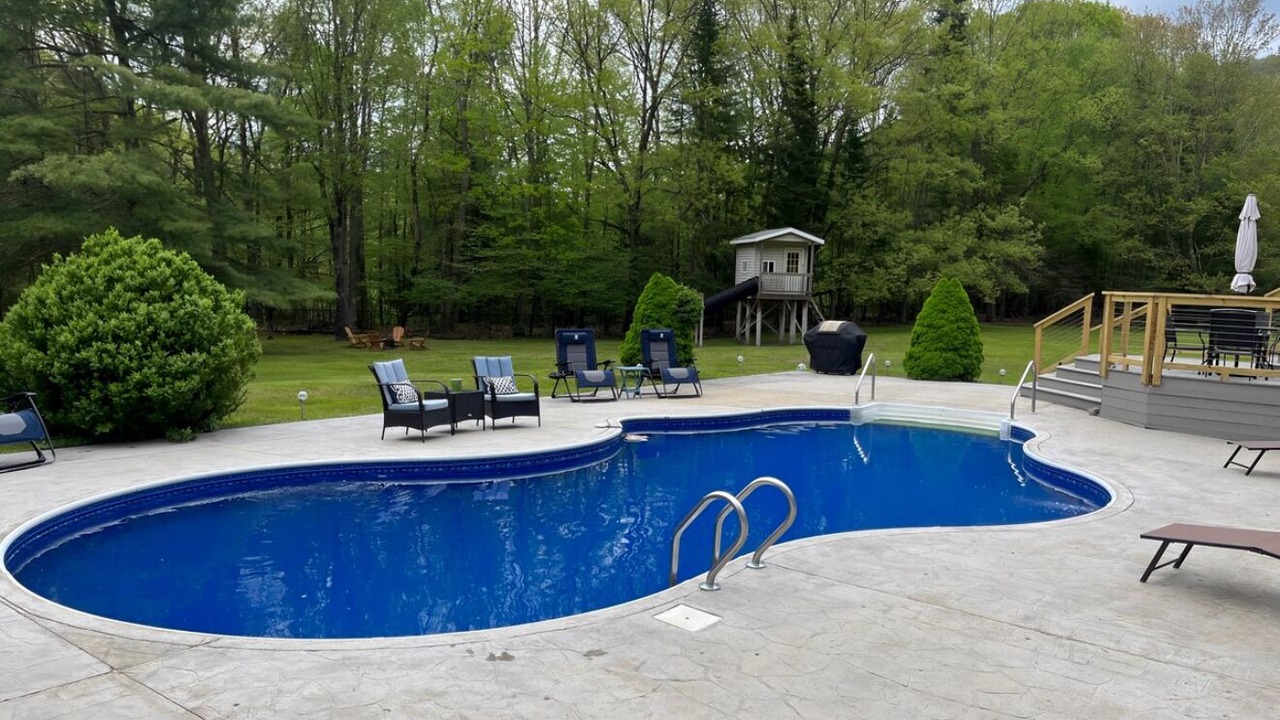 Photo of Outdoor in Hancock