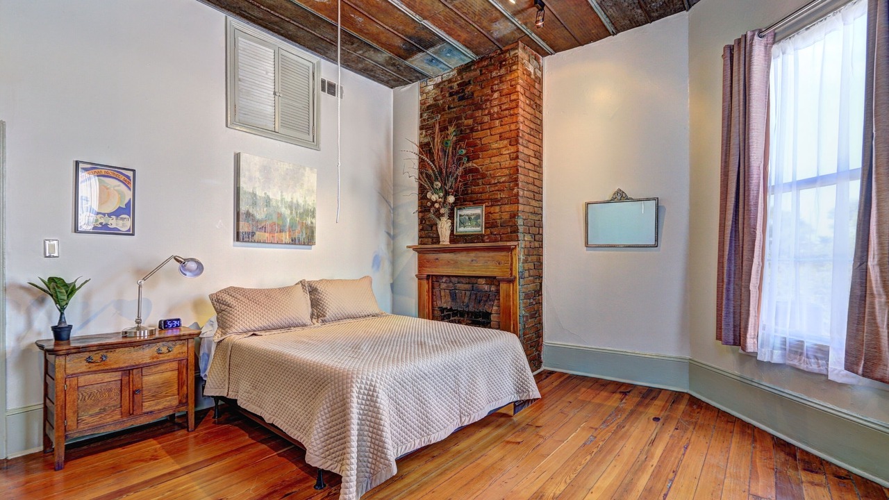 Photo of Bedroom in Macon
