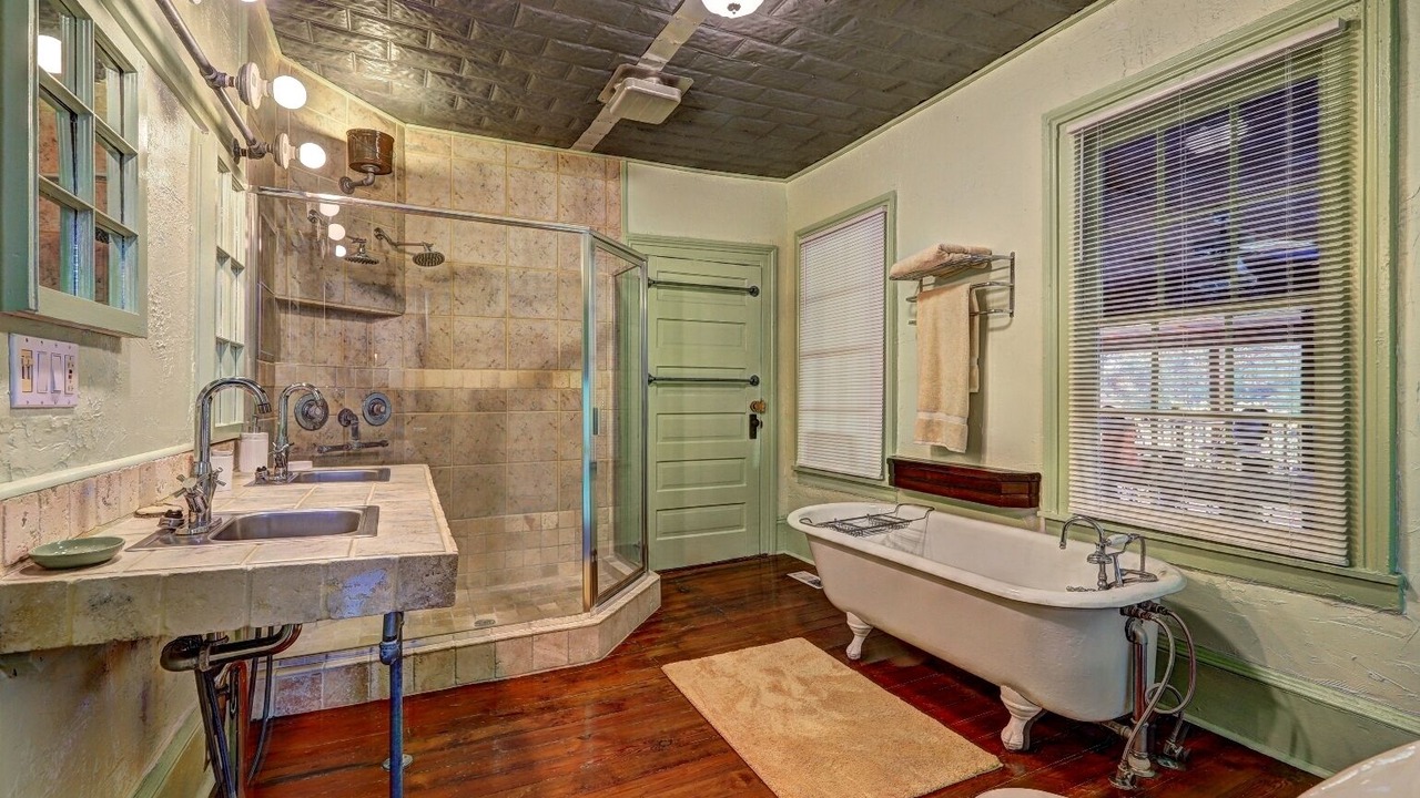 Photo of Bathroom in Macon