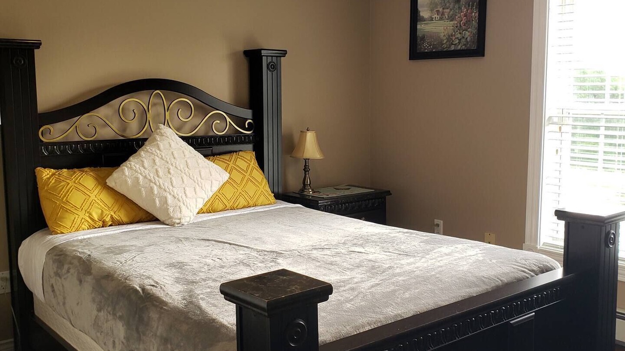 Photo of Bedroom in Granville