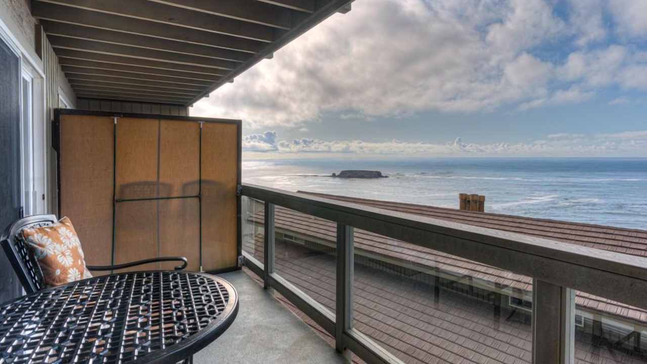 Photo of Patio Balcony in Otter Rock