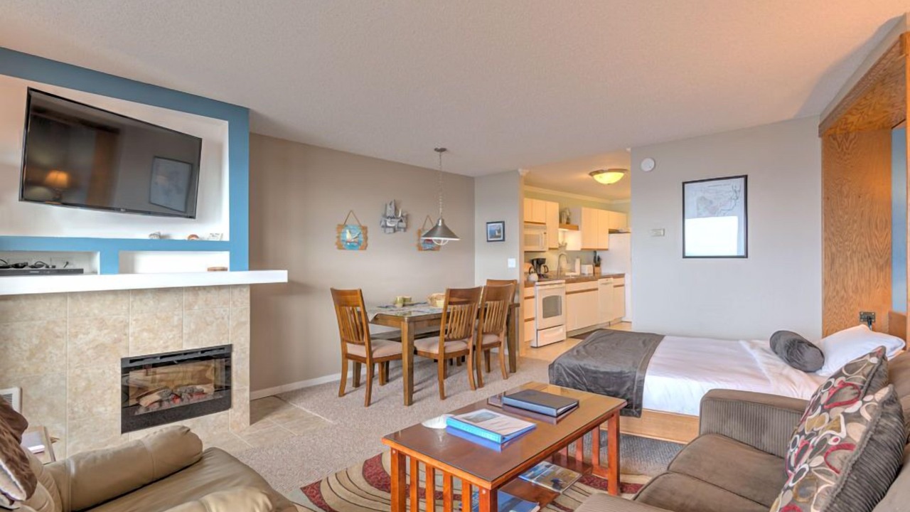 Photo of Others in Otter Rock