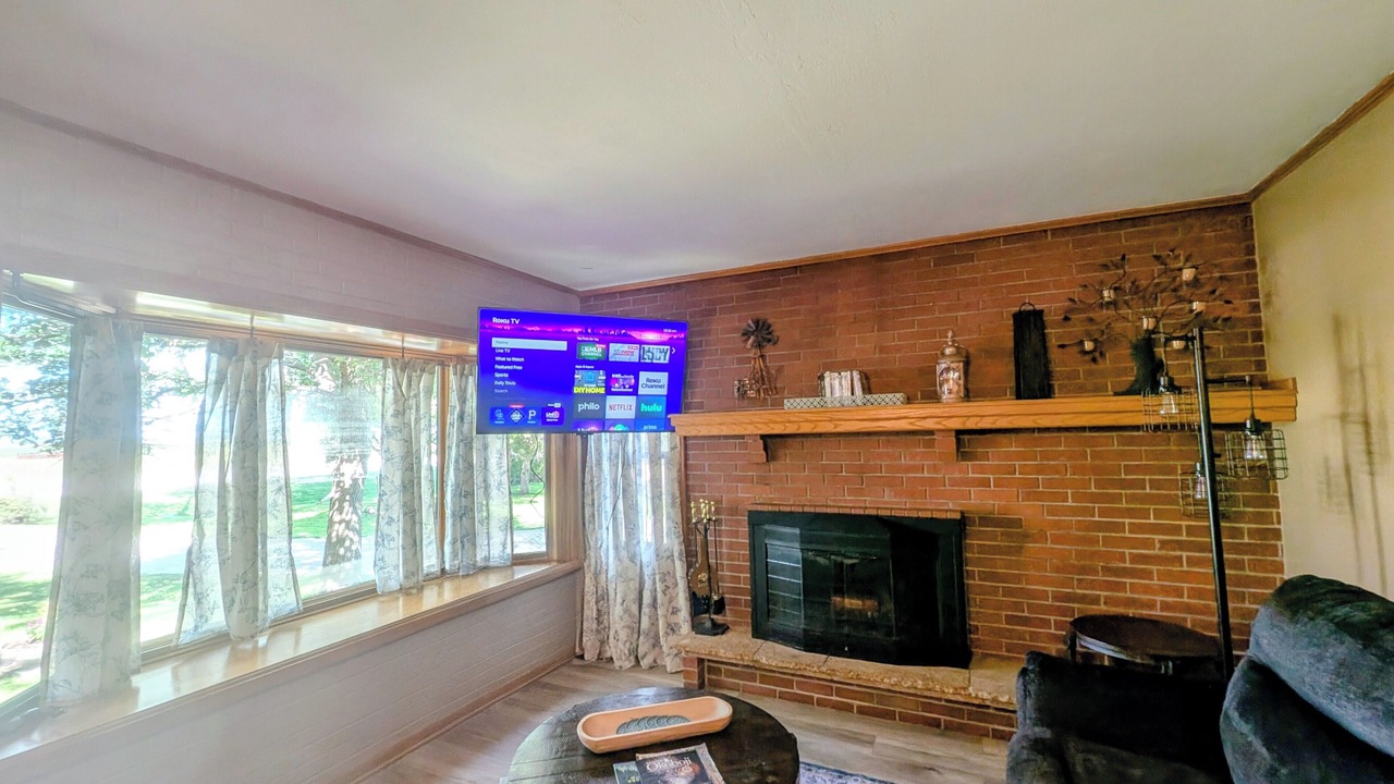 Photo of Livingroom in Clay County