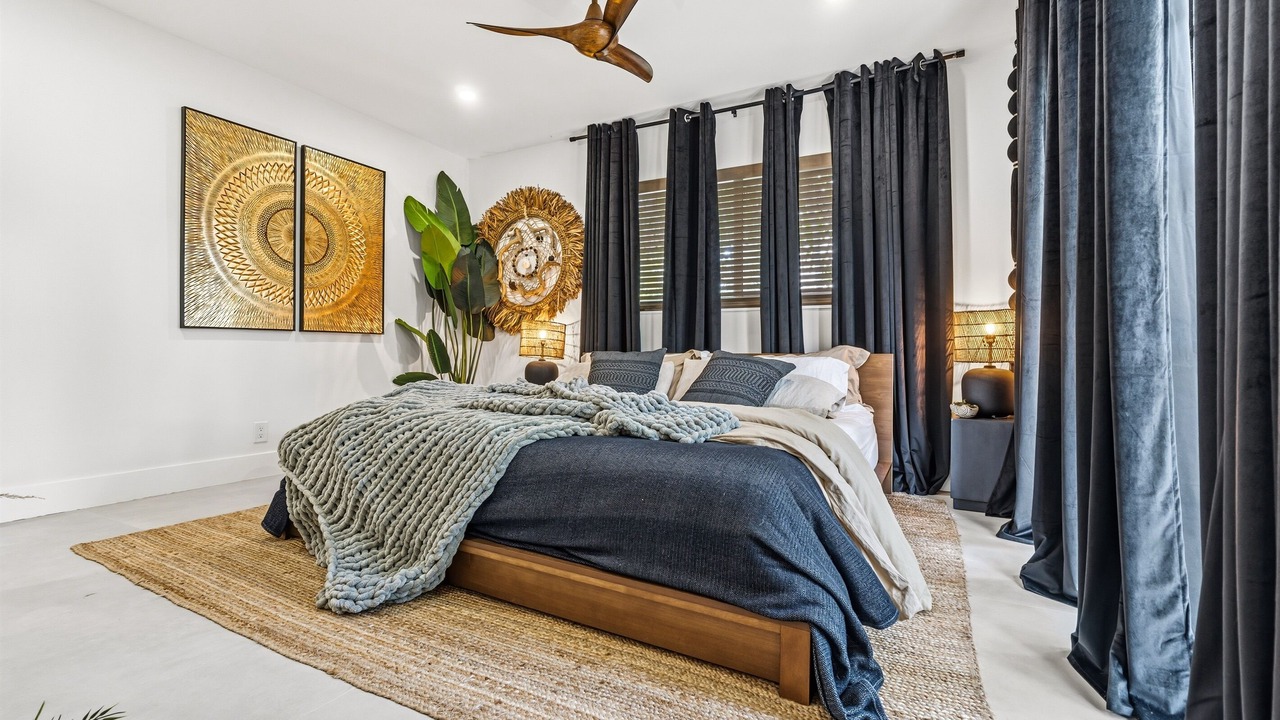 Photo of Bedroom in South Middle River