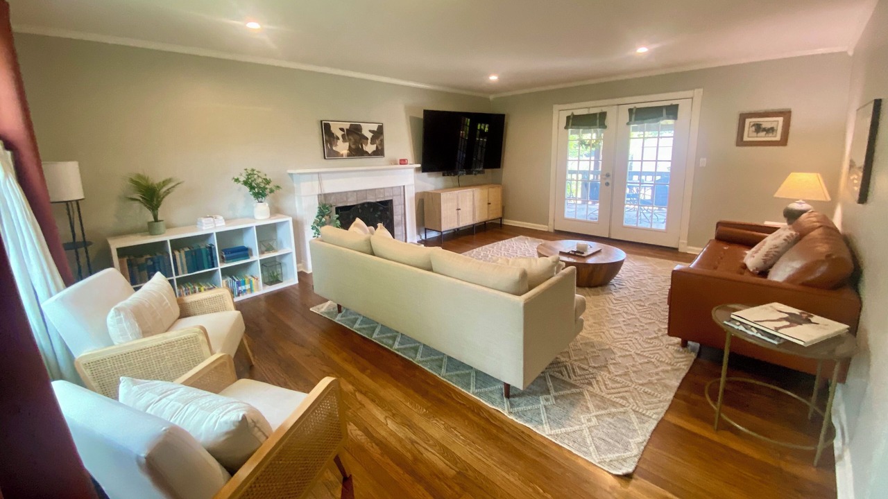 Photo of Livingroom in Tulsa