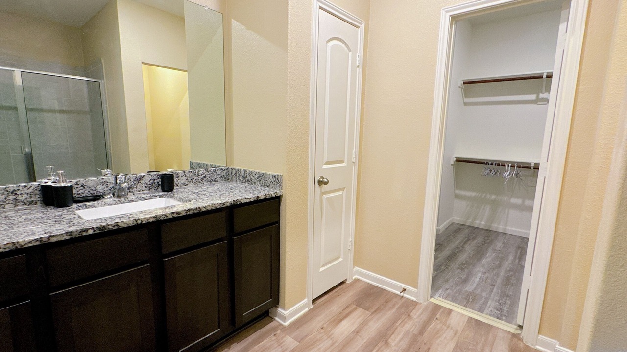 Photo of Bathroom in Crowley