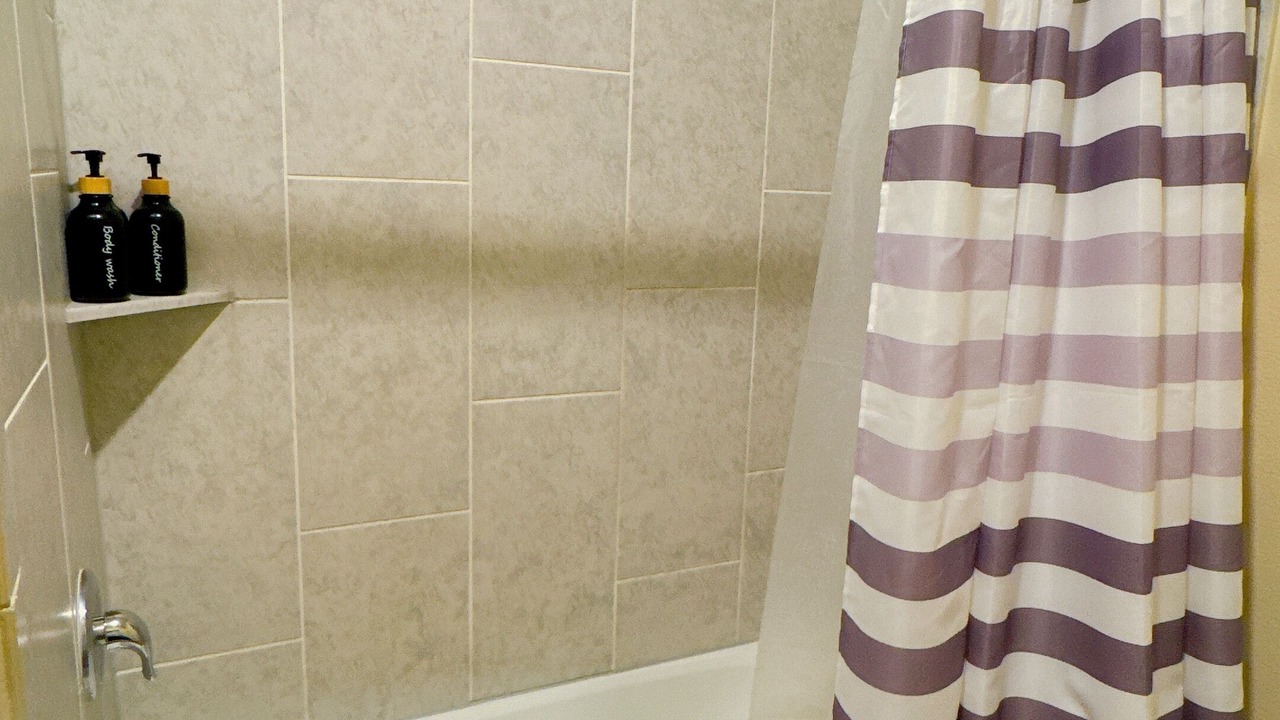 Photo of Bathroom in Crowley