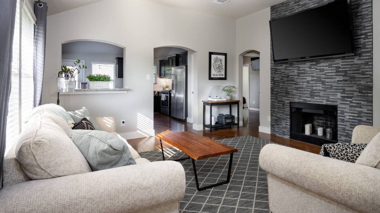 Photo of Livingroom in Westfield Village