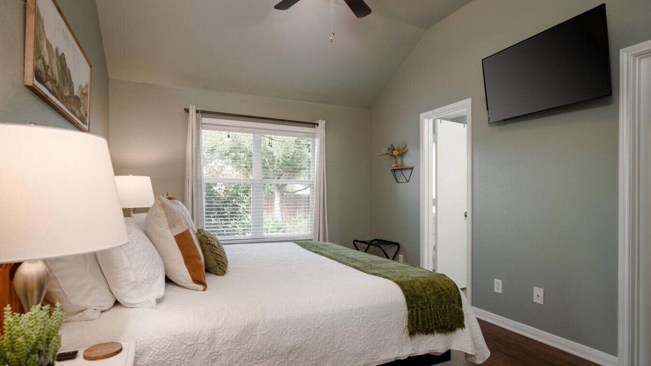 Photo of Bedroom in Westfield Village