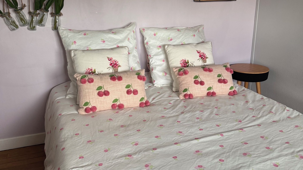 Photo of Bedroom in Saint-Pierre-les-Nemours