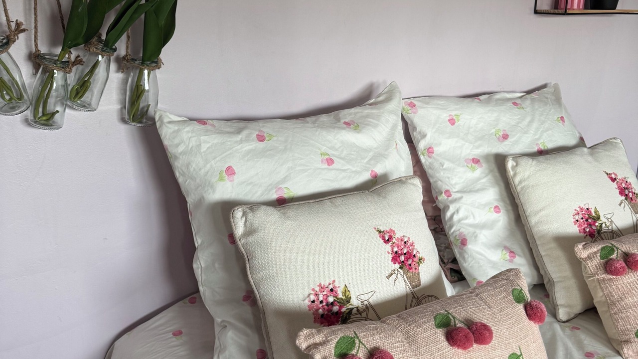 Photo of Bedroom in Saint-Pierre-les-Nemours