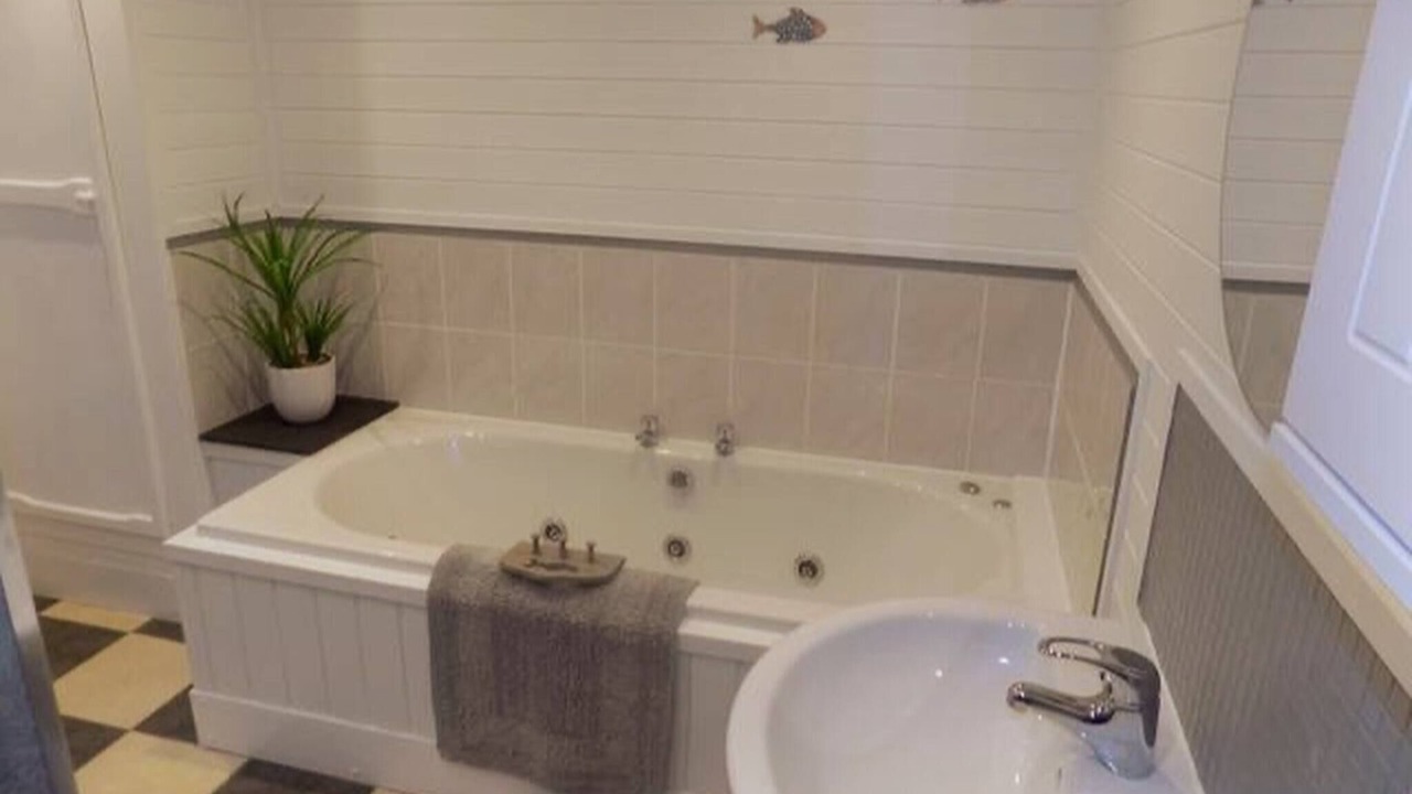 Photo of Bathroom in Watermouth