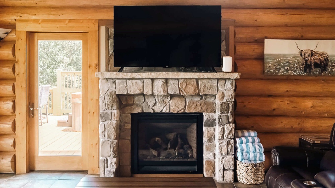 Photo of Livingroom in Three Peaks