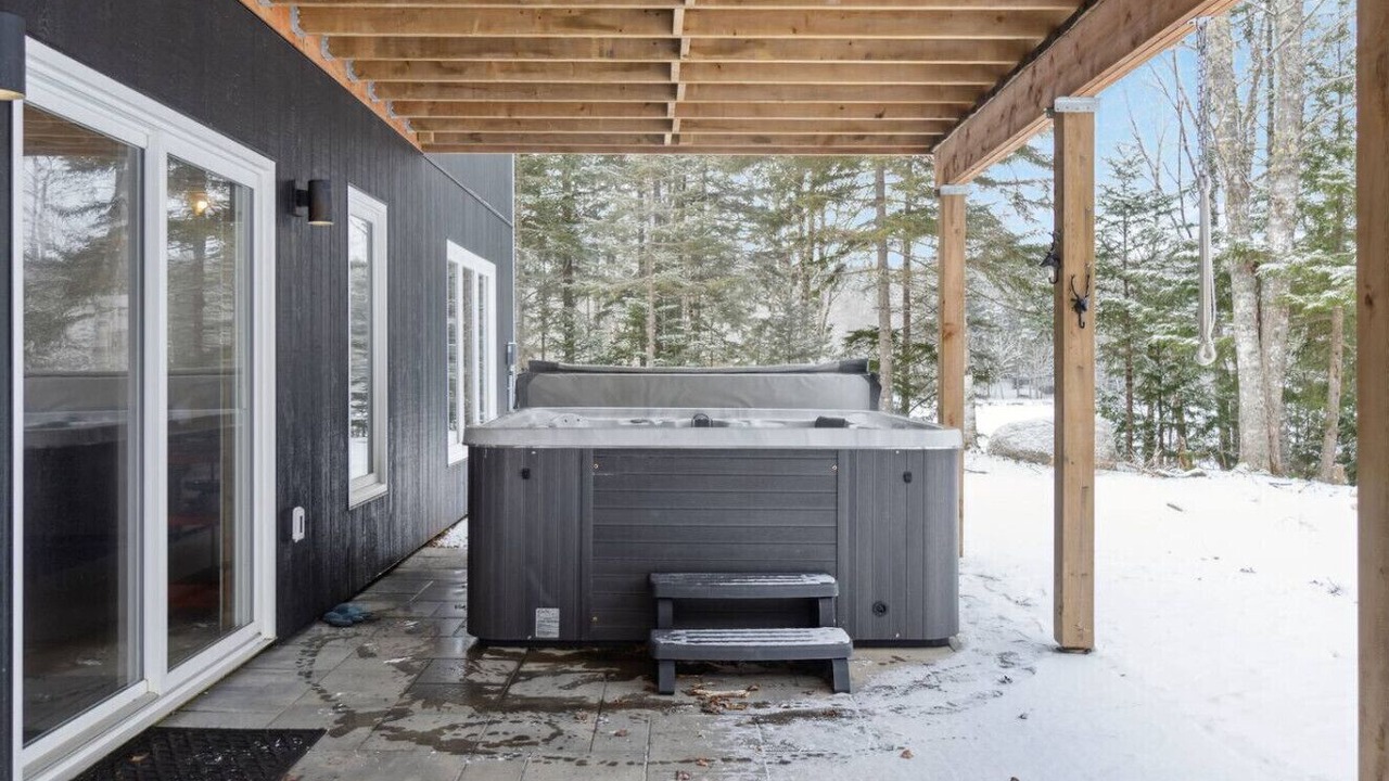 Photo of Patio Balcony in Lower Vaughan