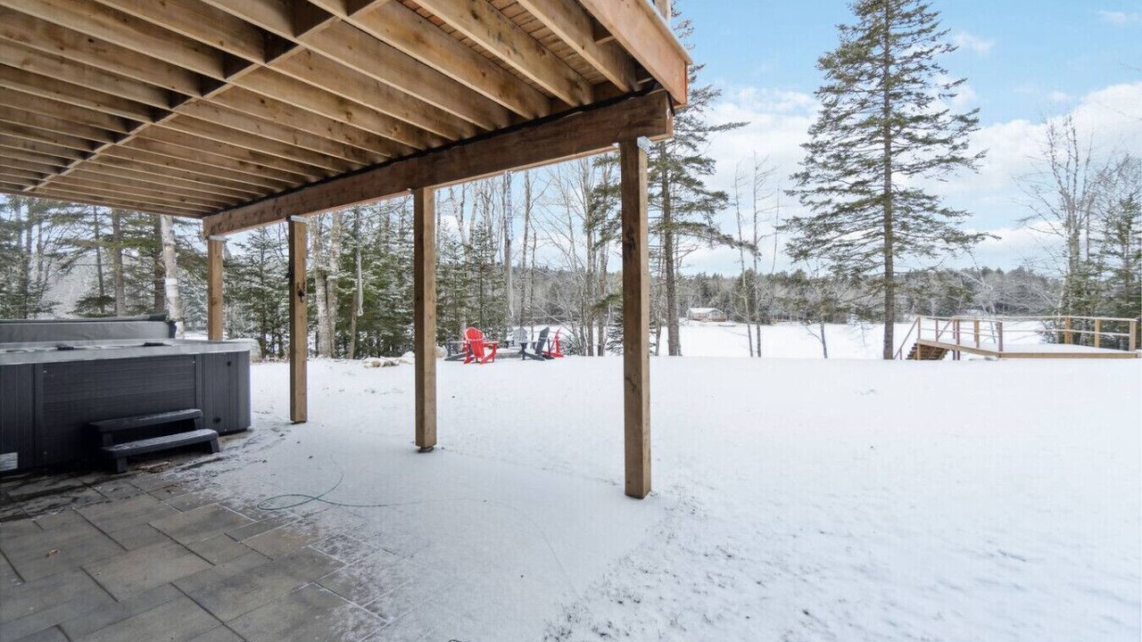 Photo of Patio Balcony in Lower Vaughan