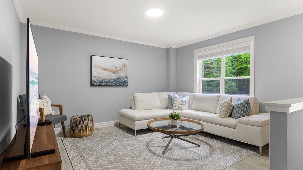 Photo of Livingroom in East Hants