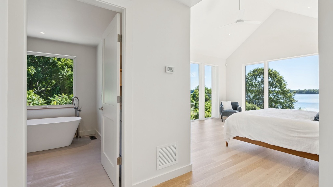 Photo of Bedroom in Cumberland Foreside