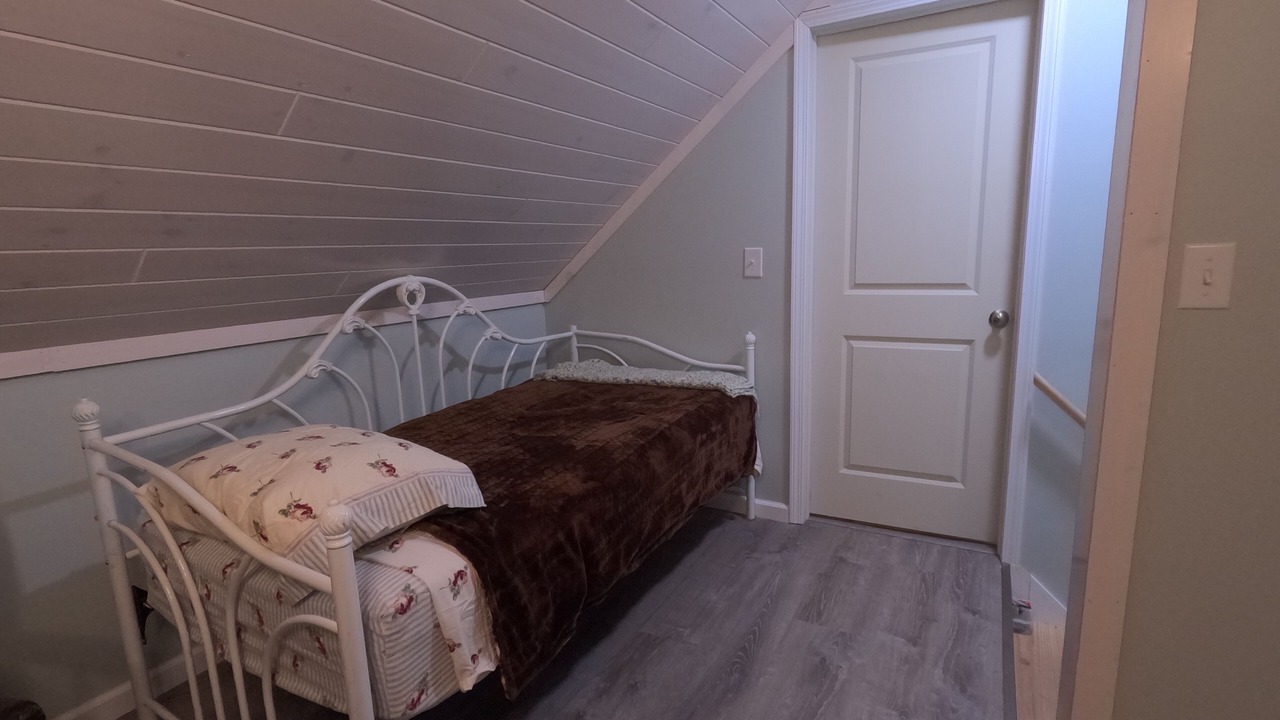 Photo of Bedroom in South Rutland