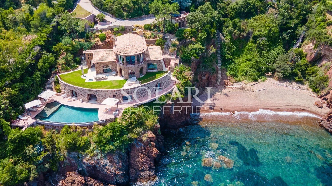 Photo of Outdoor in Theoule-Superieur