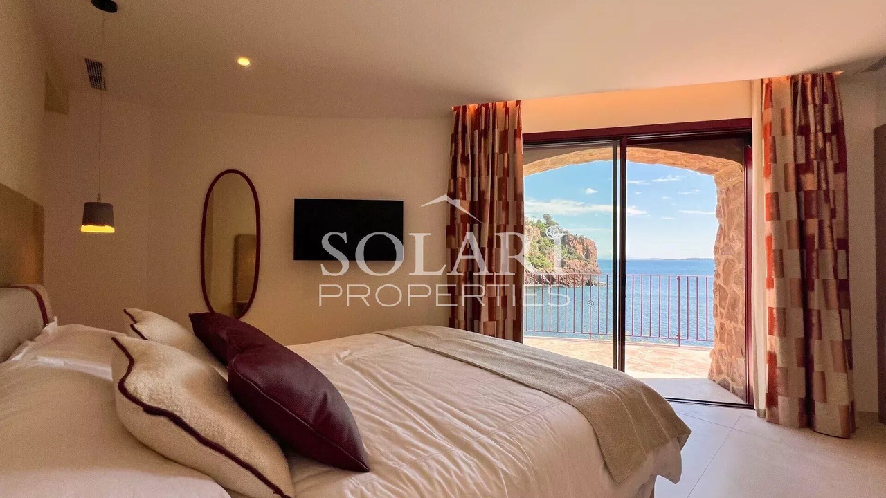 Photo of Bedroom in Theoule-Superieur