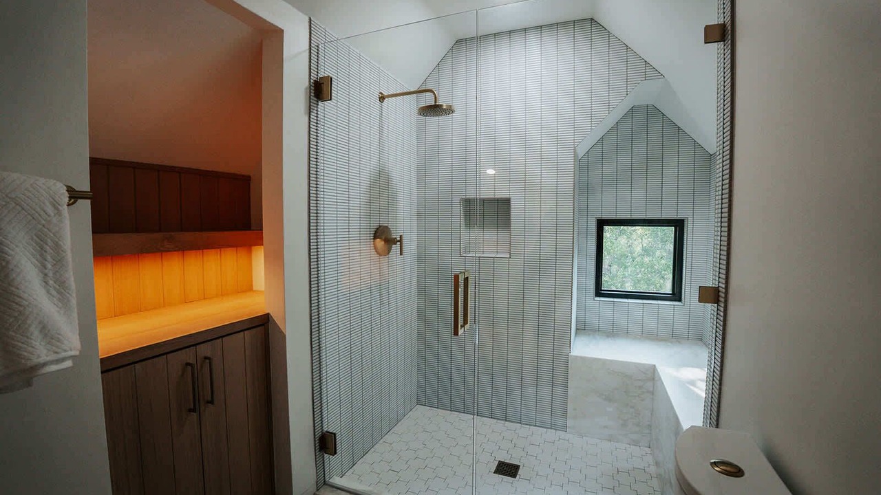 Photo of Bathroom in Bouldin