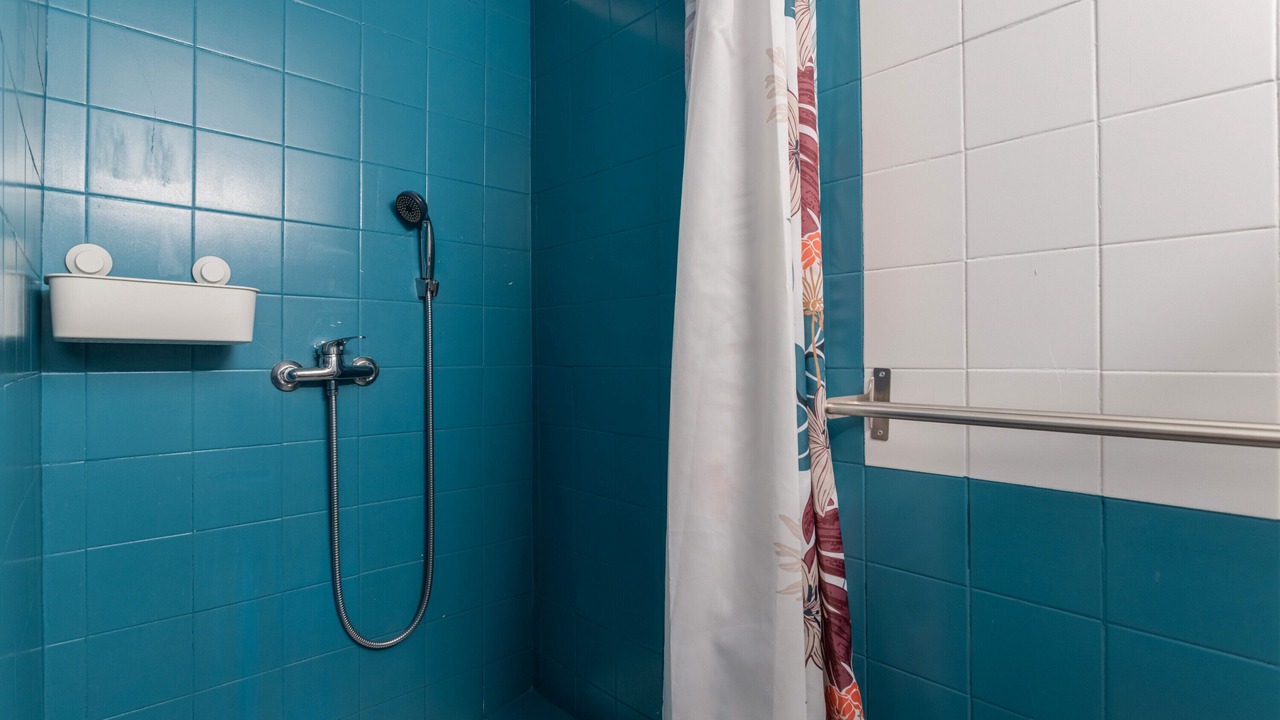 Photo of Bathroom in Roquefort-des-Corbieres