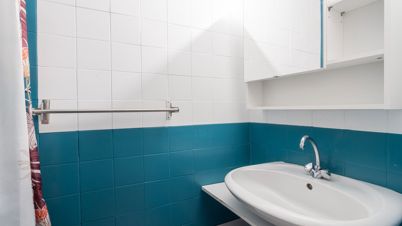 Photo of Bathroom in Roquefort-des-Corbieres