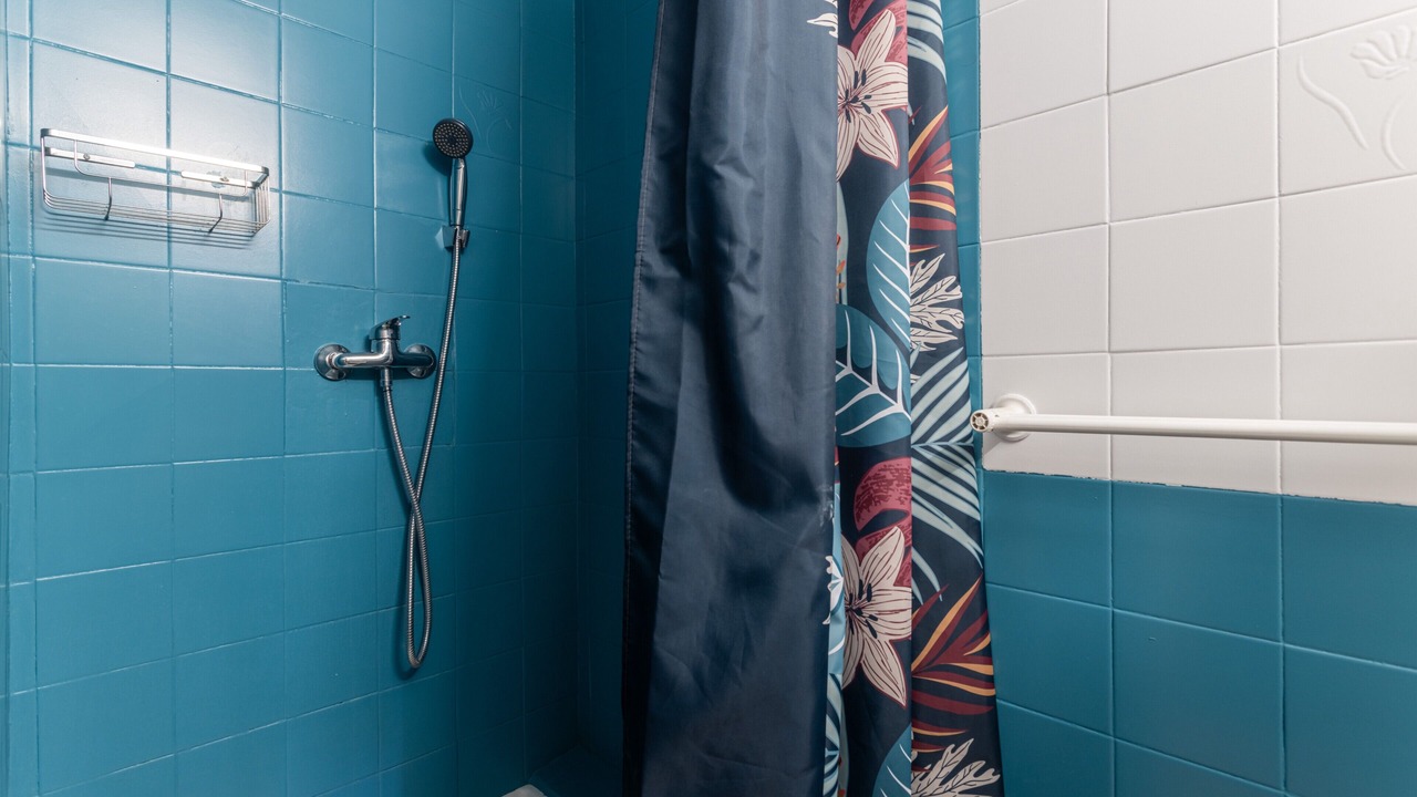 Photo of Bathroom in Roquefort-des-Corbieres