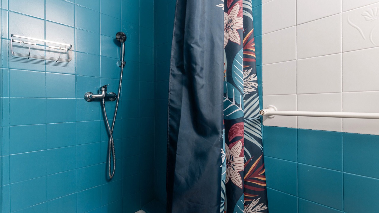 Photo of Bathroom in Roquefort-des-Corbieres