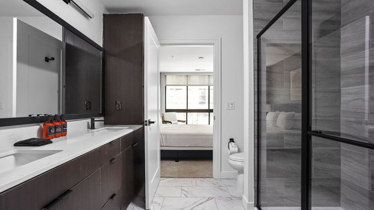Photo of Bathroom in Mile Square