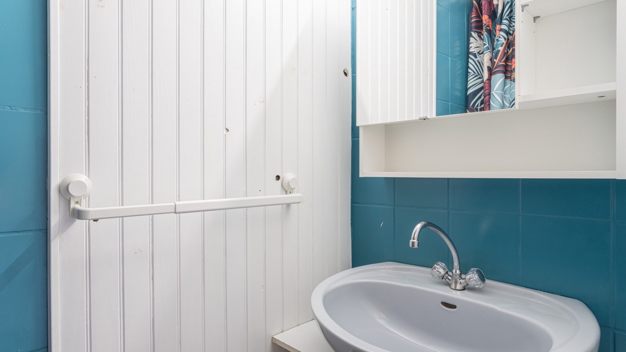 Photo of Bathroom in Roquefort-des-Corbieres