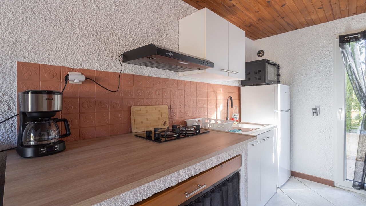 Photo of Kitchen in Roquefort-des-Corbieres