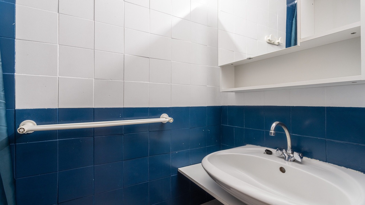 Photo of Bathroom in Roquefort-des-Corbieres