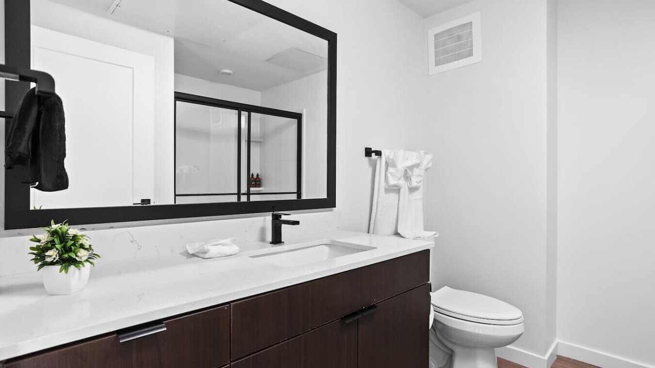 Photo of Bathroom in Mile Square