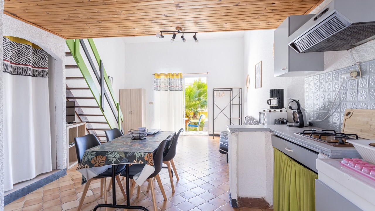 Photo of Kitchen in Roquefort-des-Corbieres