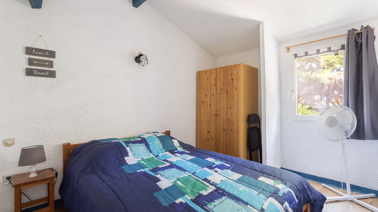 Photo of Bedroom in Roquefort-des-Corbieres