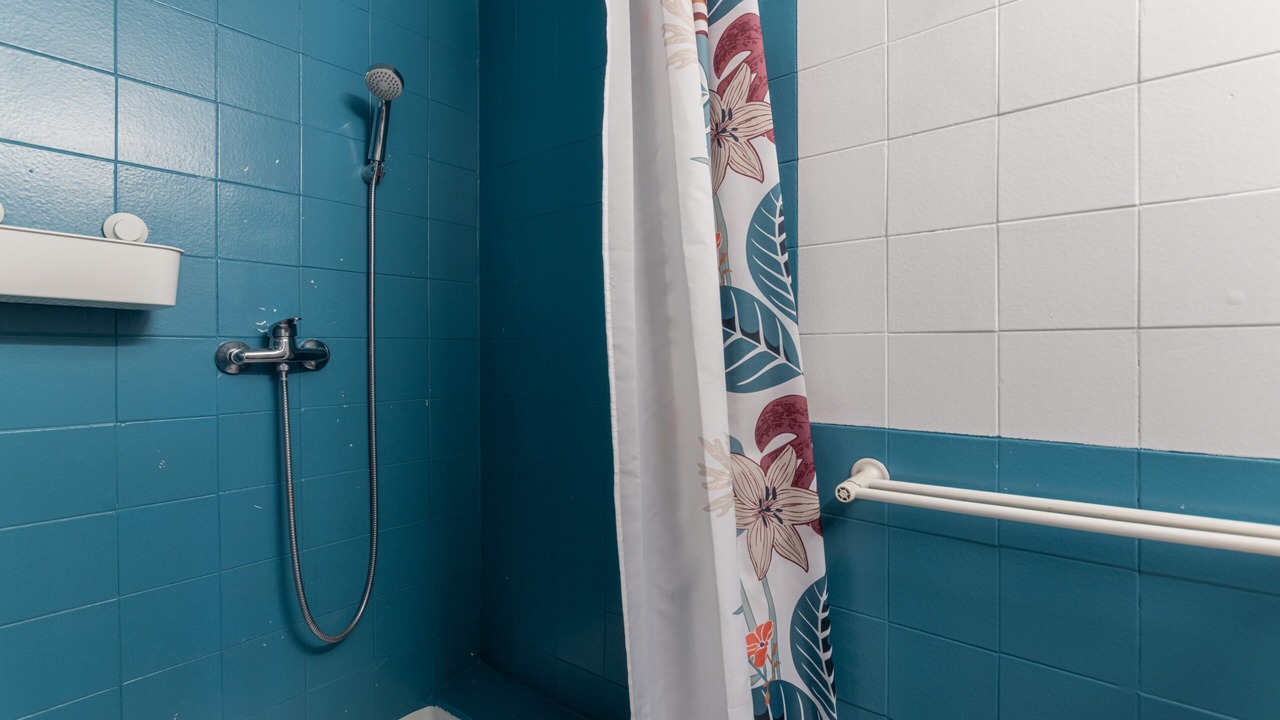 Photo of Bathroom in Roquefort-des-Corbieres