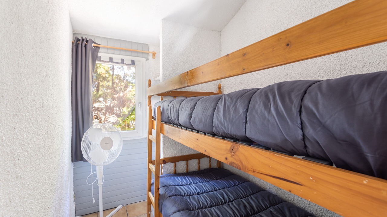 Photo of Bedroom in Roquefort-des-Corbieres