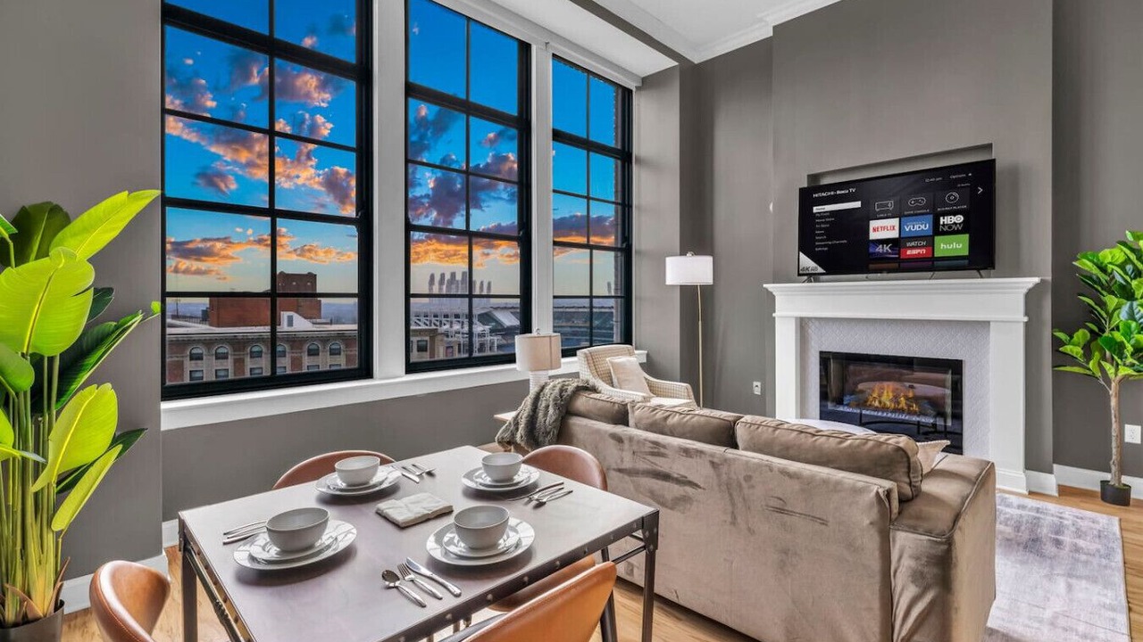 Photo of Others in Playhouse Square