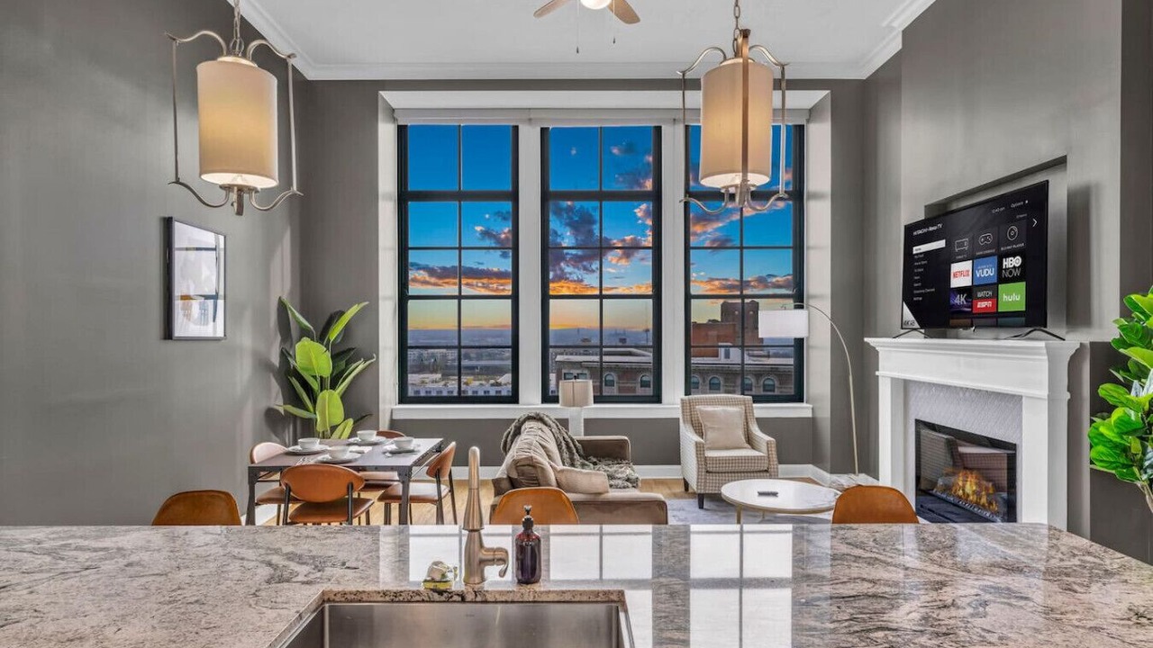 Photo of Others in Playhouse Square