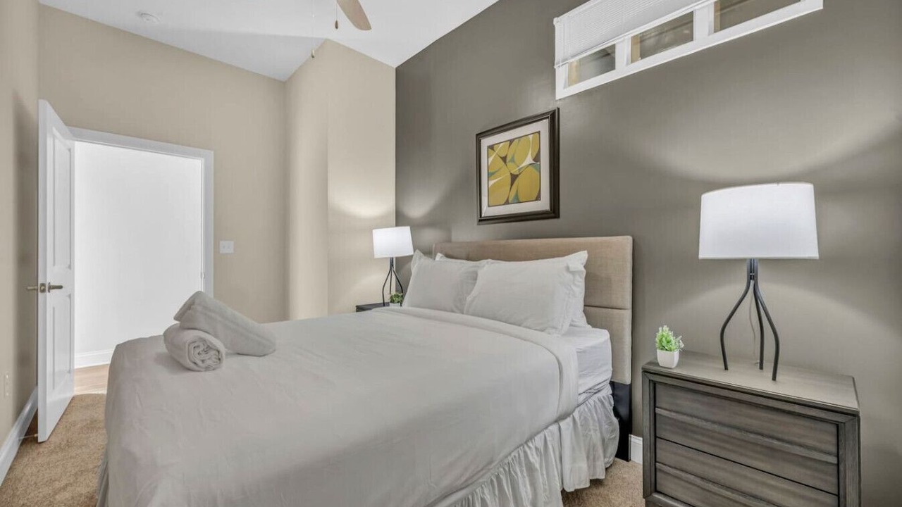 Photo of Bedroom in Playhouse Square