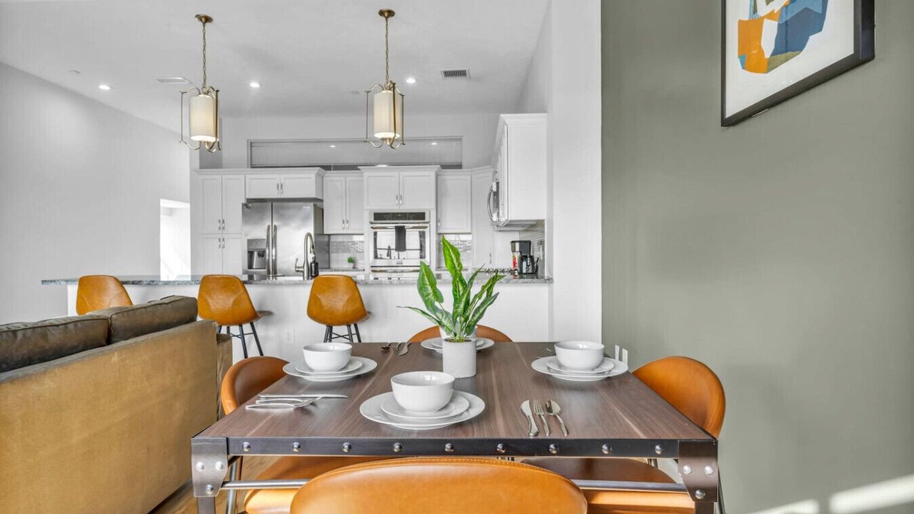 Photo of Others in Playhouse Square