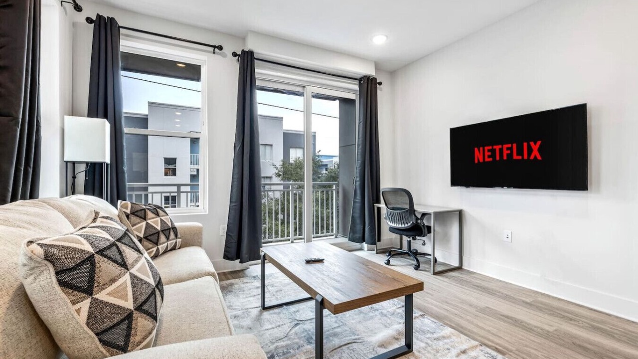 Photo of Livingroom in Channel District