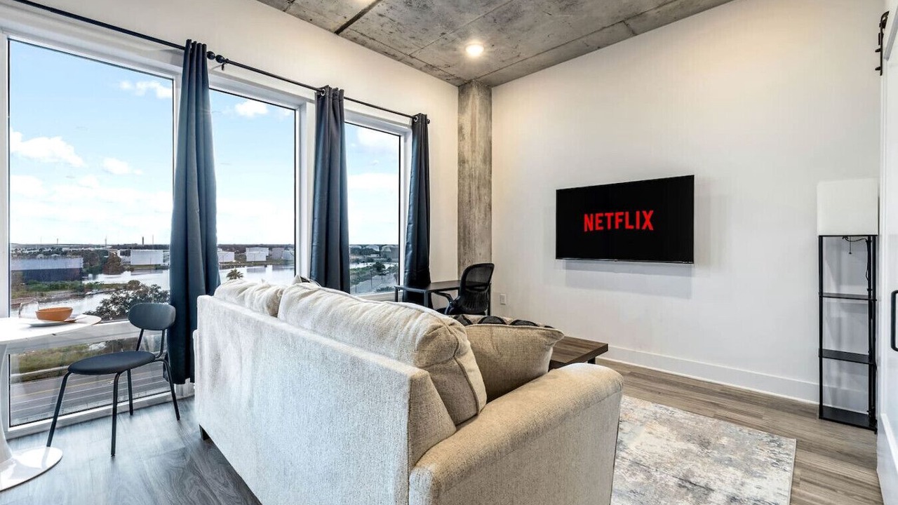 Photo of Livingroom in Channel District