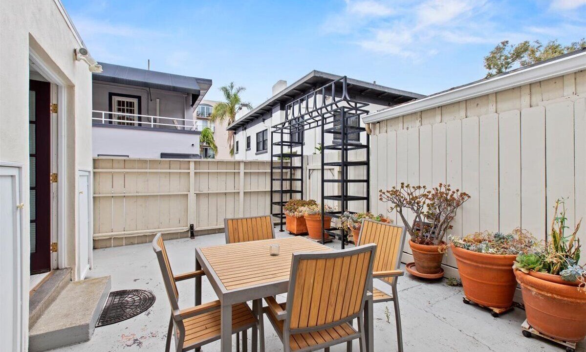 Photo of Outdoor in Park West