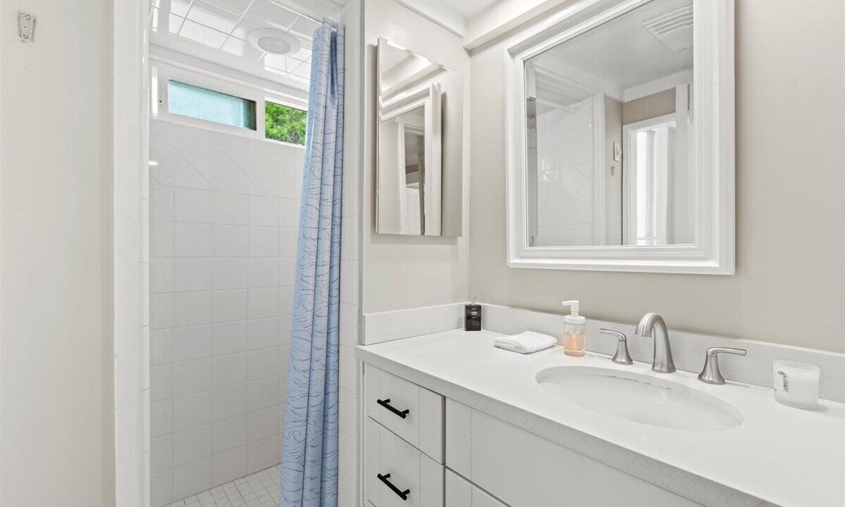 Photo of Bathroom in Park West