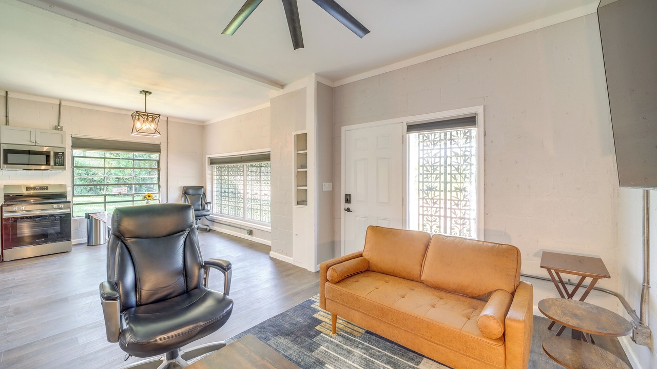 Photo of Livingroom in Tulsa